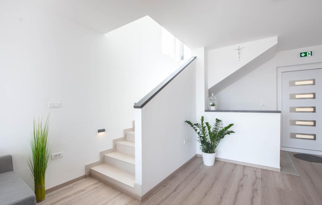 Klis Villas Alfa & Omega מראה חיצוני תמונה