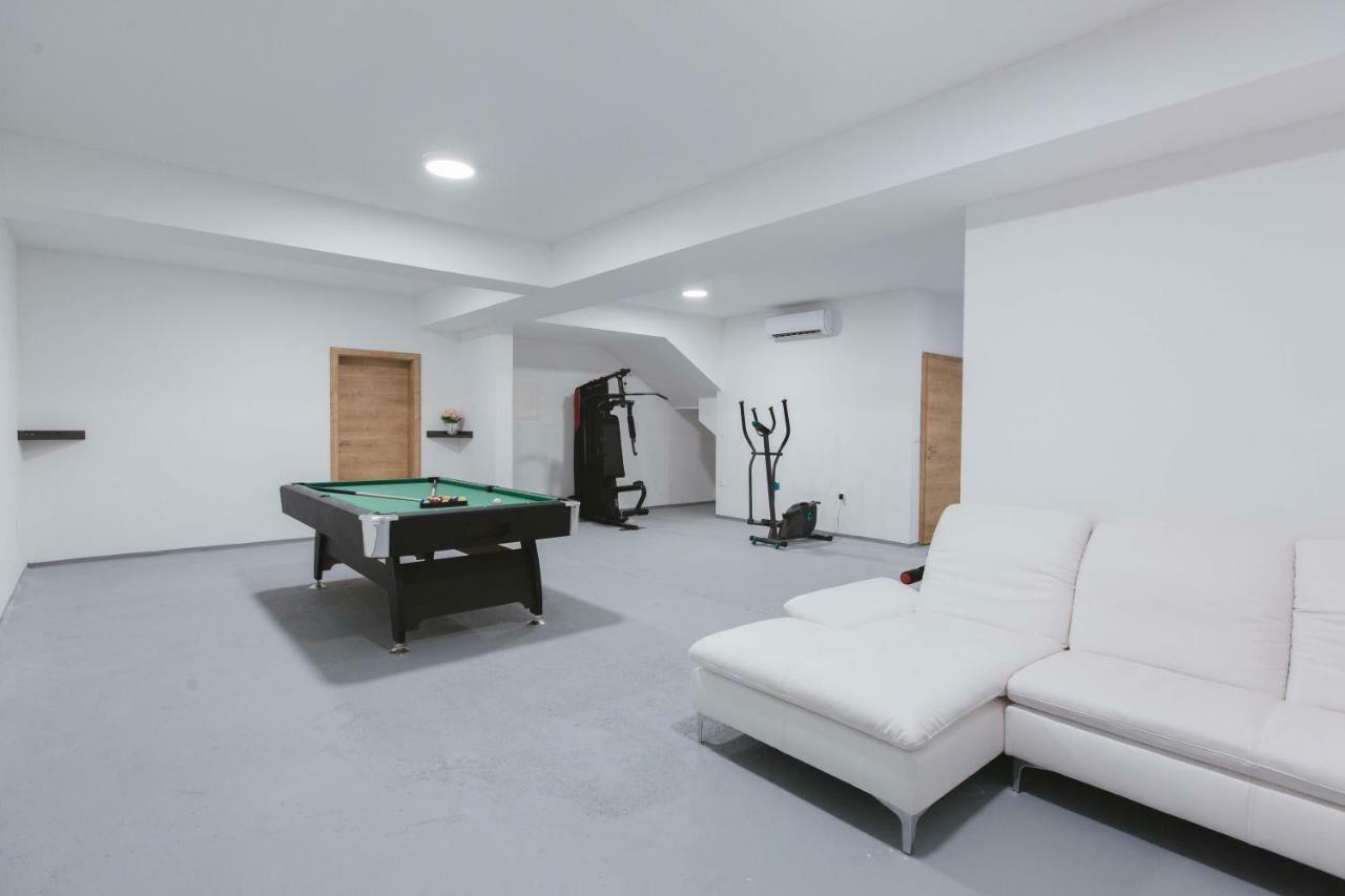 Klis Villas Alfa & Omega מראה חיצוני תמונה